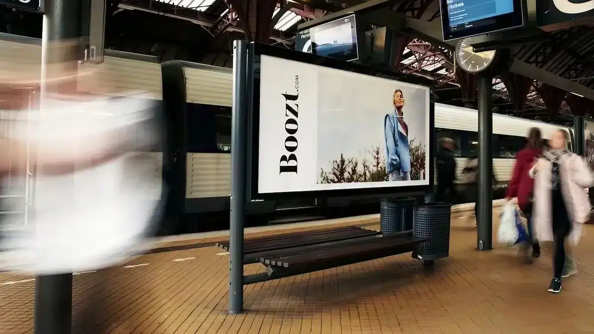reklamer-paa-banegaarde-railboards